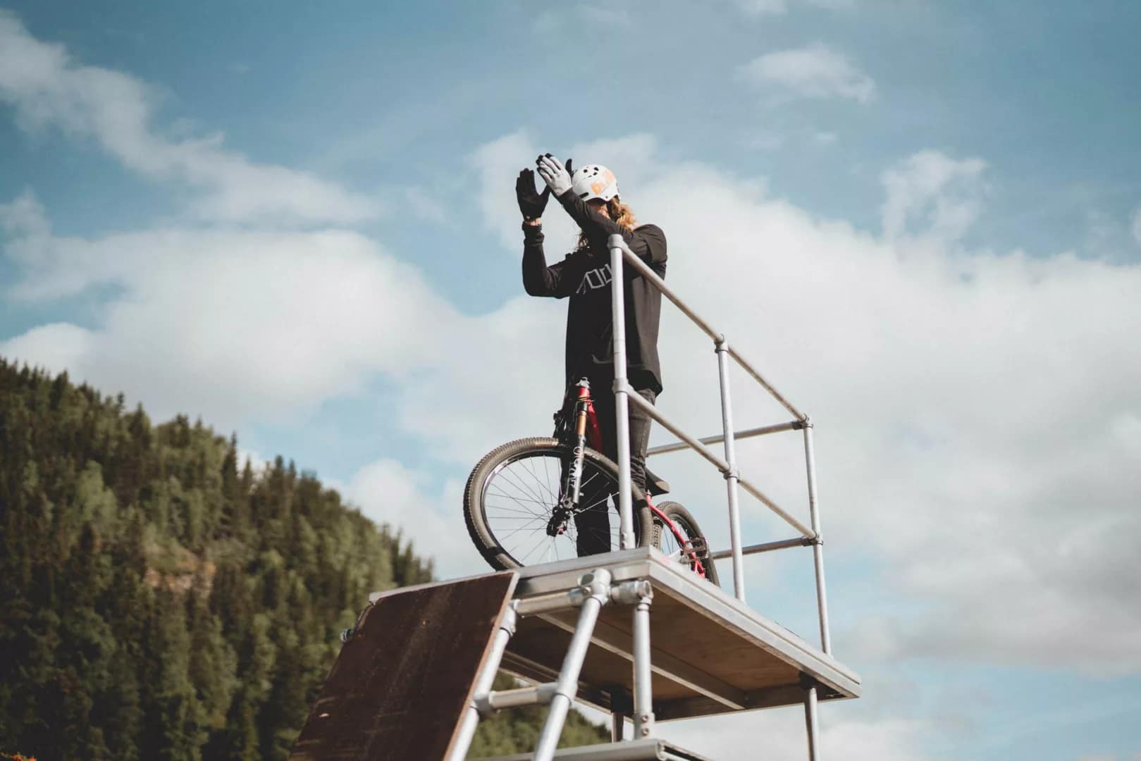 Adrian Tell - actionsportshow på Huckfest 2022