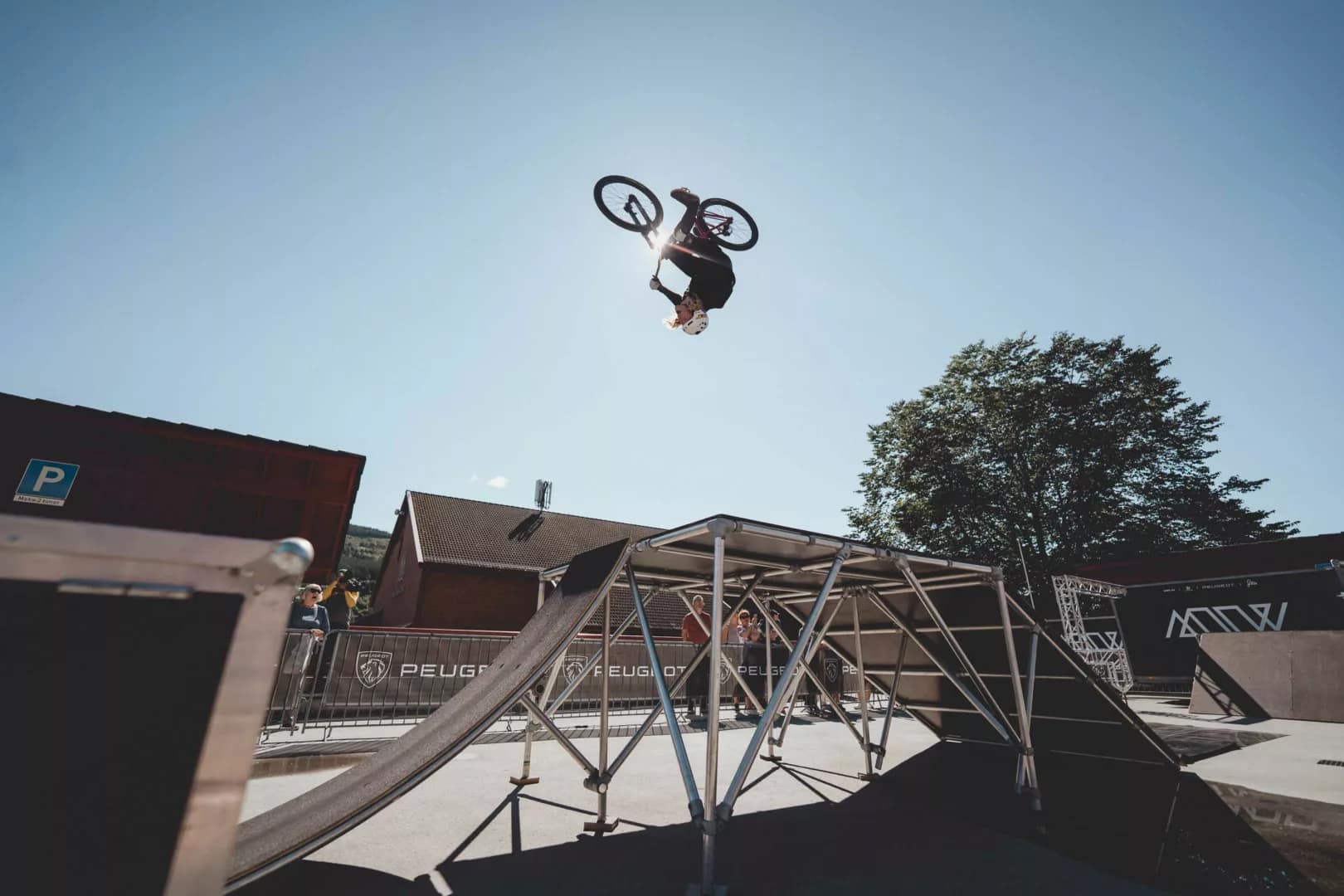 Adrian Tell - actionsportshow på Huckfest 2022