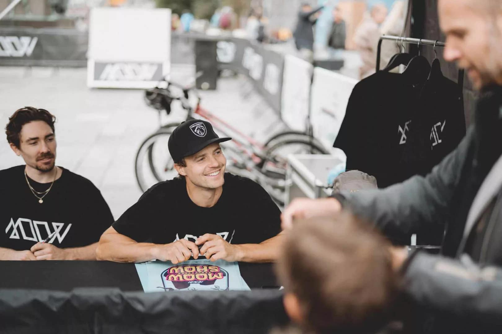 Team MOOW med Jordan Tyler Lea, Eirik Ulltang