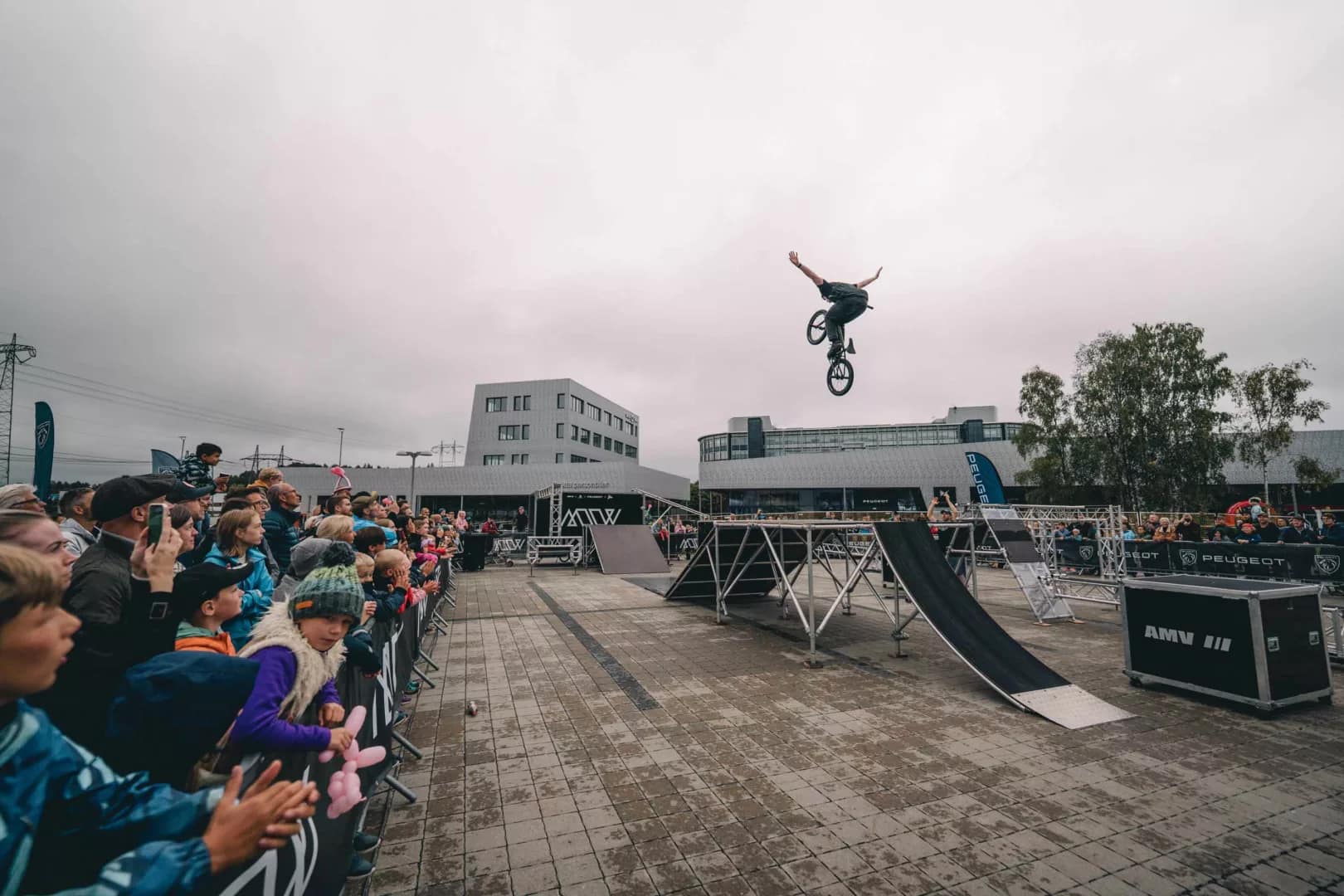 Erik Testdal - no hander