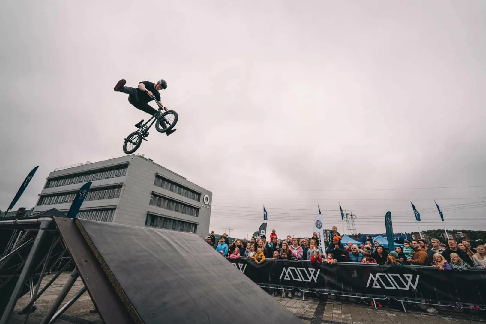 Erik Testdal - no footer