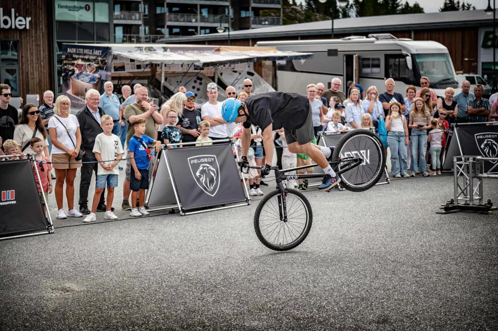 Sykkelshow på Hitra med Eirik Ulltang og Kristian Bergersen