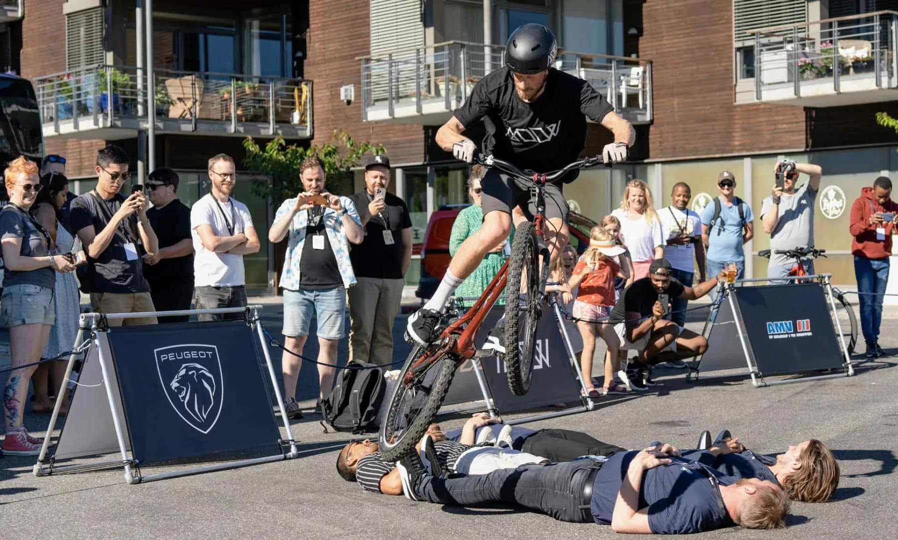 Inngjerding rundt en av våre showrigger