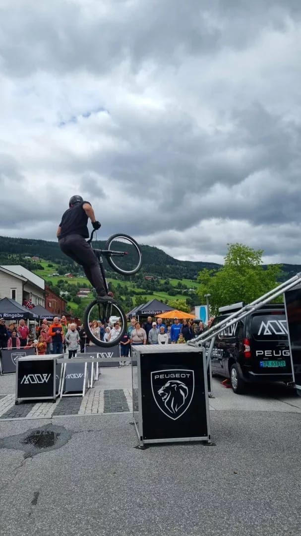 Sykkelshow i Ringebu - Eirik Ulltang
